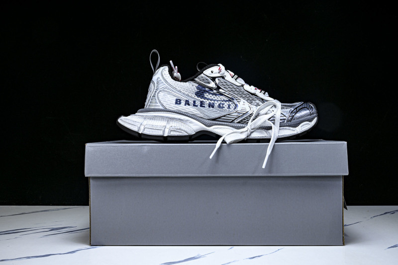 Ba1en*iaga Sneaker 3XL