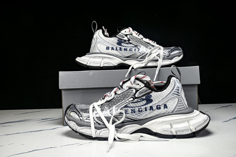 Ba1en*iaga Sneaker 3XL