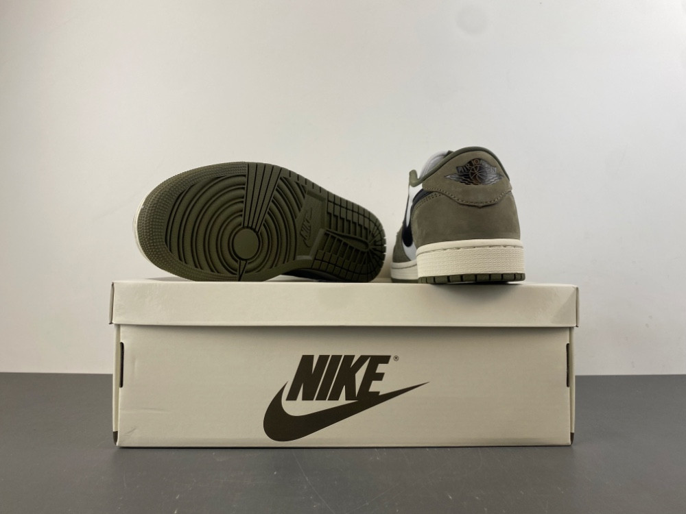Air Jordan 1 Low OG HC6998-200