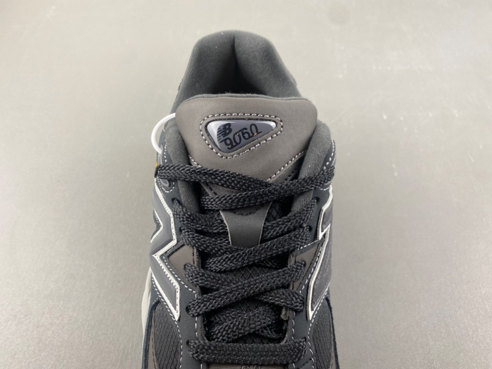 New Balance 9060 U9060ORA