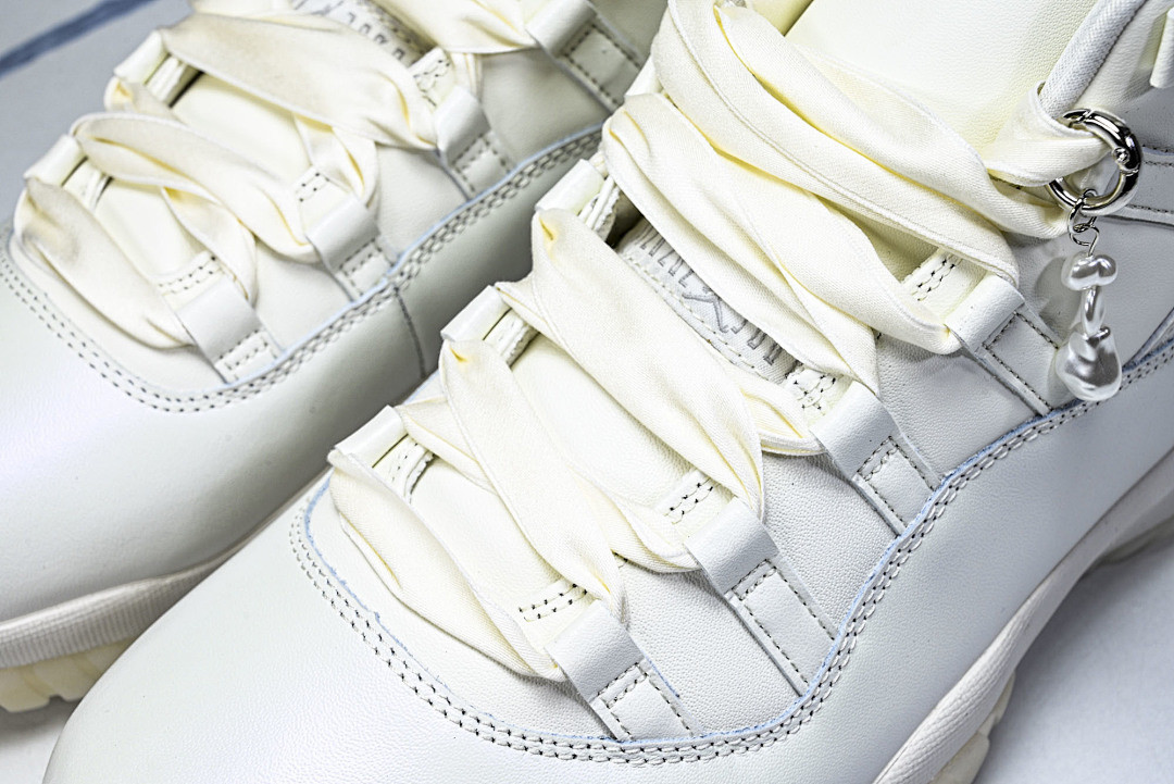 Air Jordan 11 “Pearl” AR0715-11O