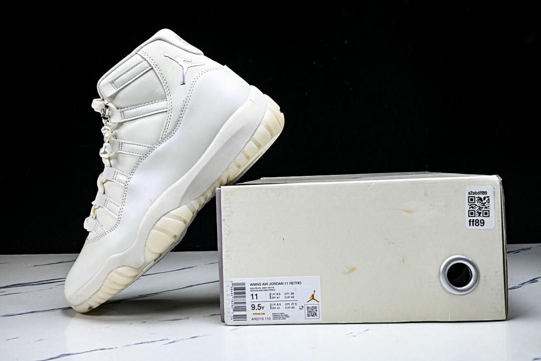 Air Jordan 11 “Pearl” AR0715-11O