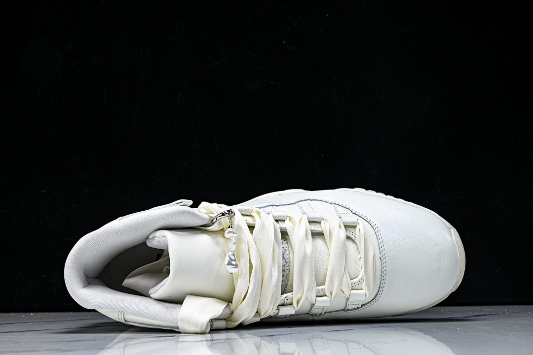 Air Jordan 11 “Pearl” AR0715-11O