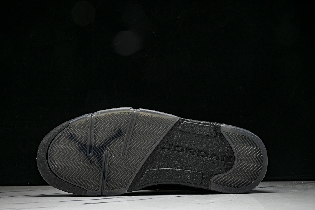 Air Jordan 5 Retro "Black Cat" FZ2239-001