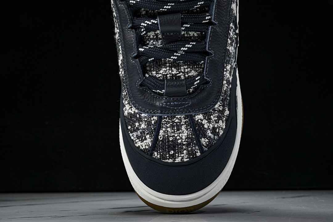 DR B9S Sneaker