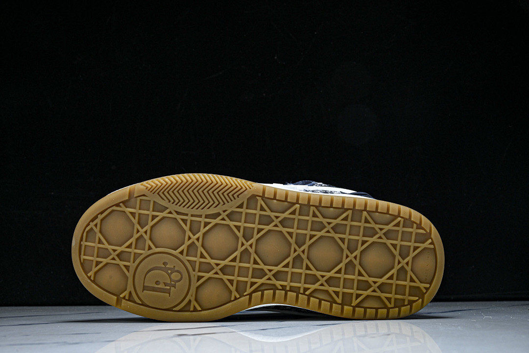 DR B9S Sneaker