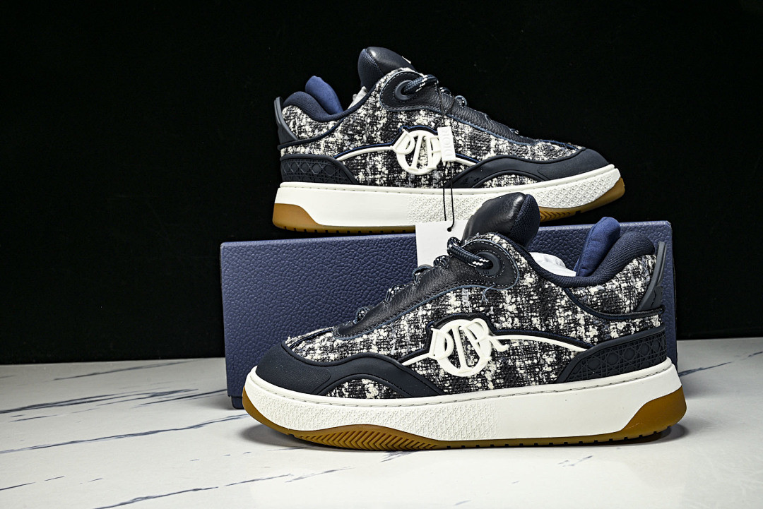 DR B9S Sneaker