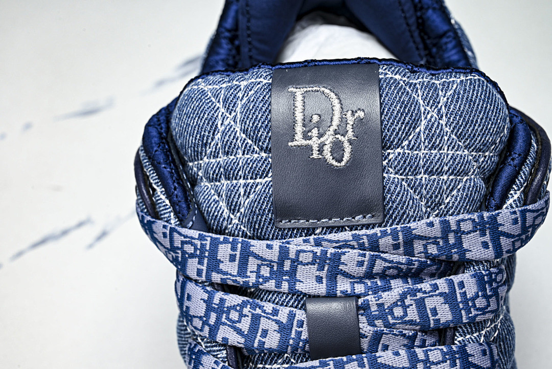 DR B9S Sneaker