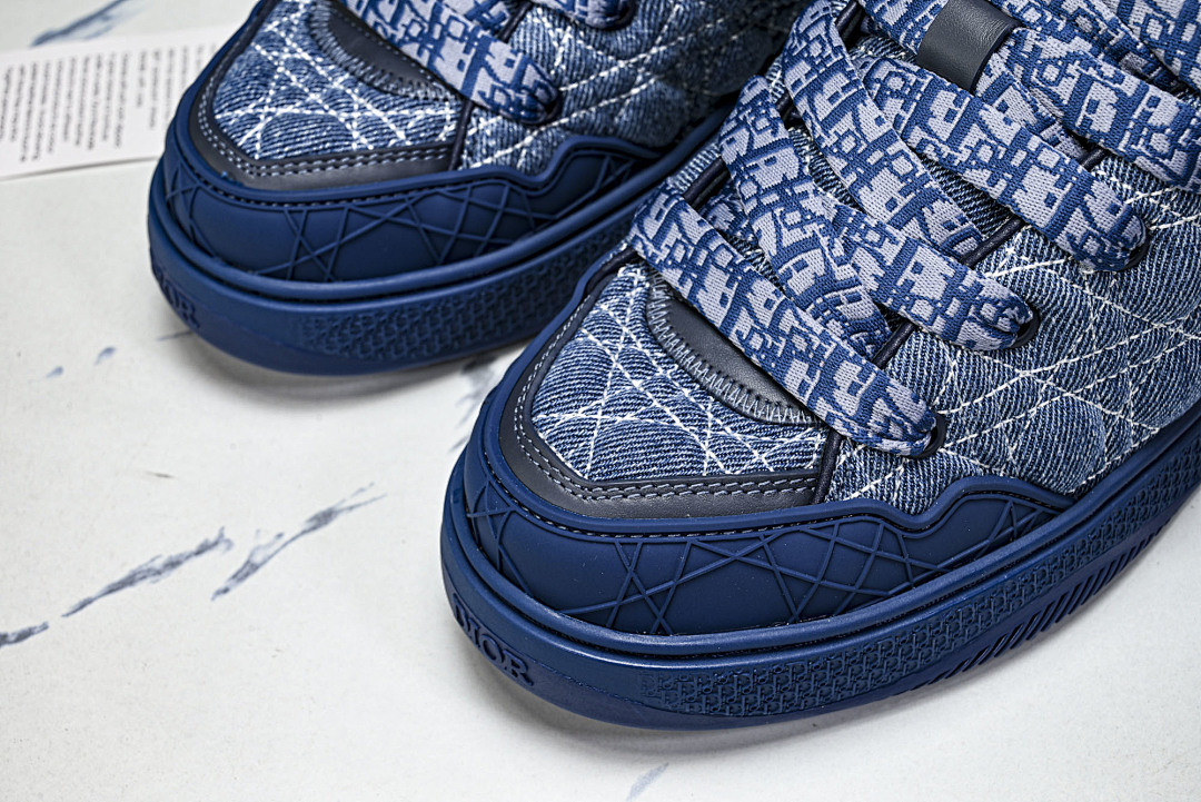 DR B9S Sneaker