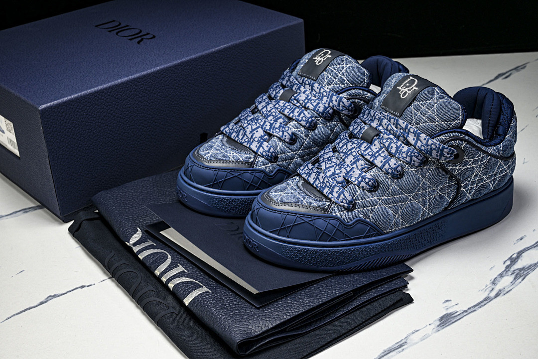 DR B9S Sneaker