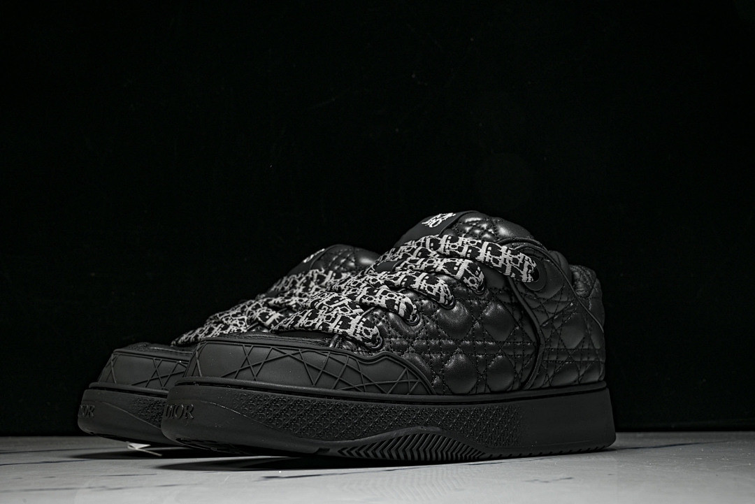 DR B9S Sneaker