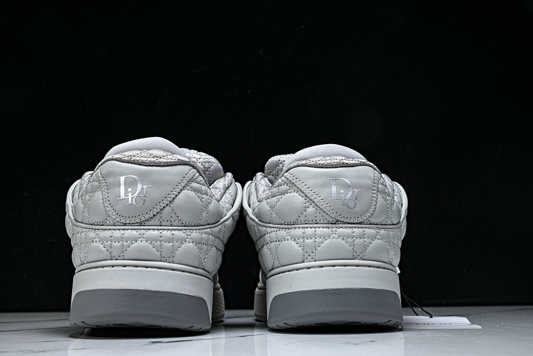 DR B9S Sneaker