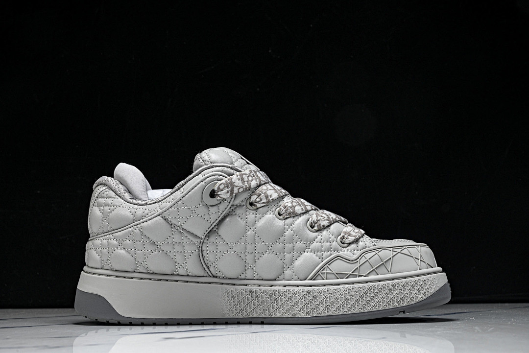 DR B9S Sneaker