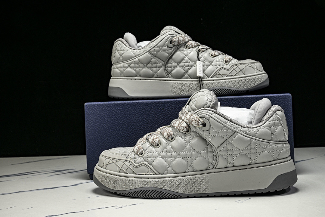 DR B9S Sneaker