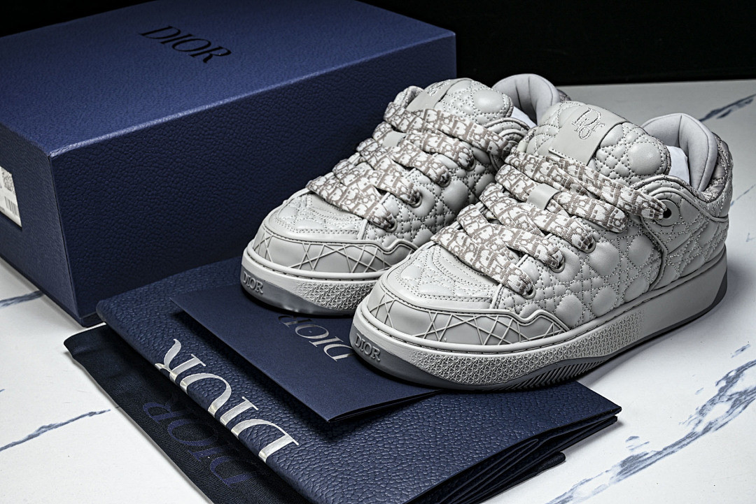 DR B9S Sneaker