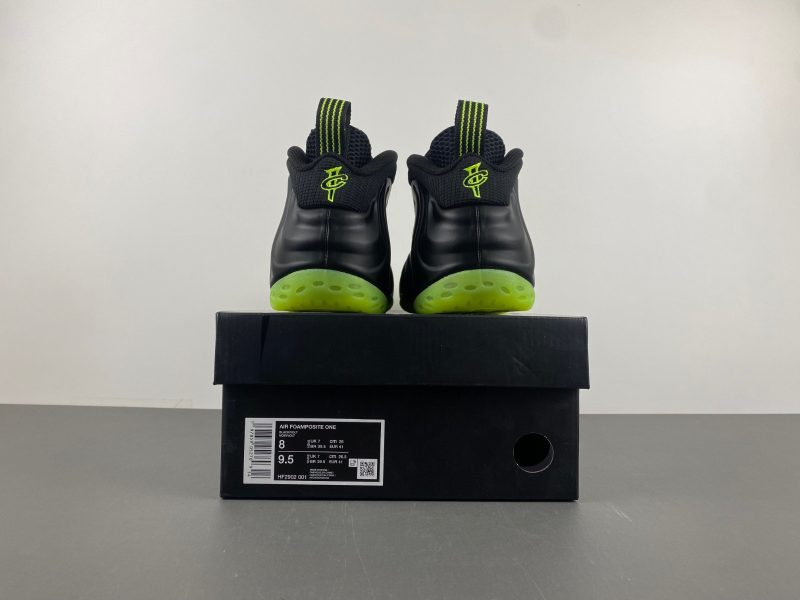 NK Air Foamposite One “Volt” HF2902-001