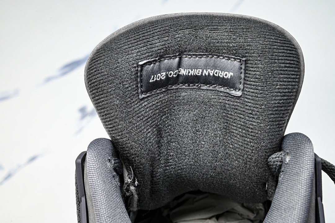 Nigel Sylvester x Air Jordan 4 Retro "Grey" HF4340-002