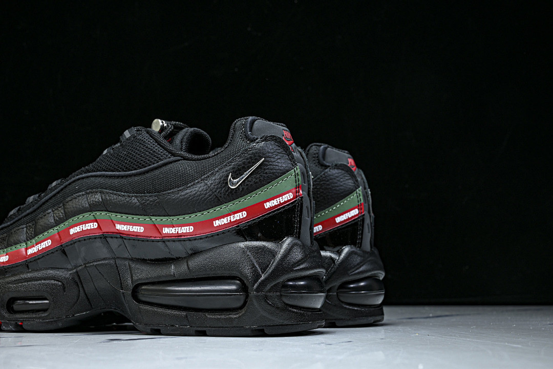 NK Air Max 95 SP Undefeated Black IB4453-001
