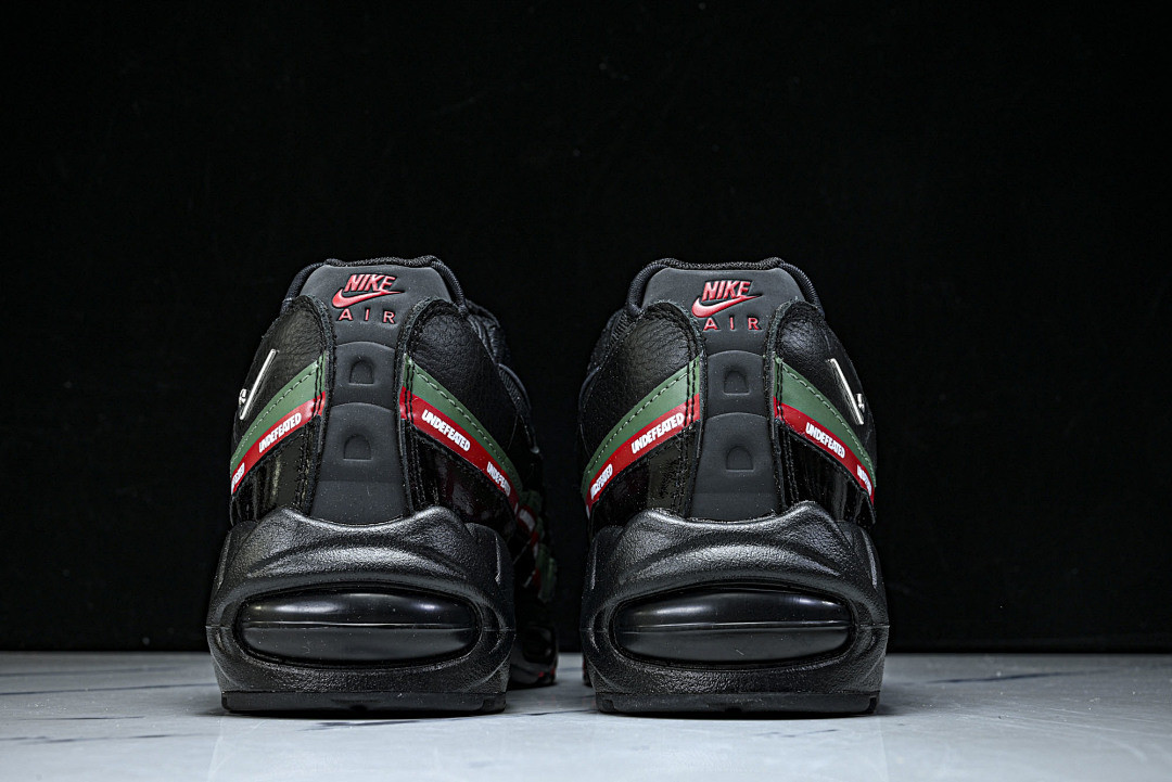NK Air Max 95 SP Undefeated Black IB4453-001