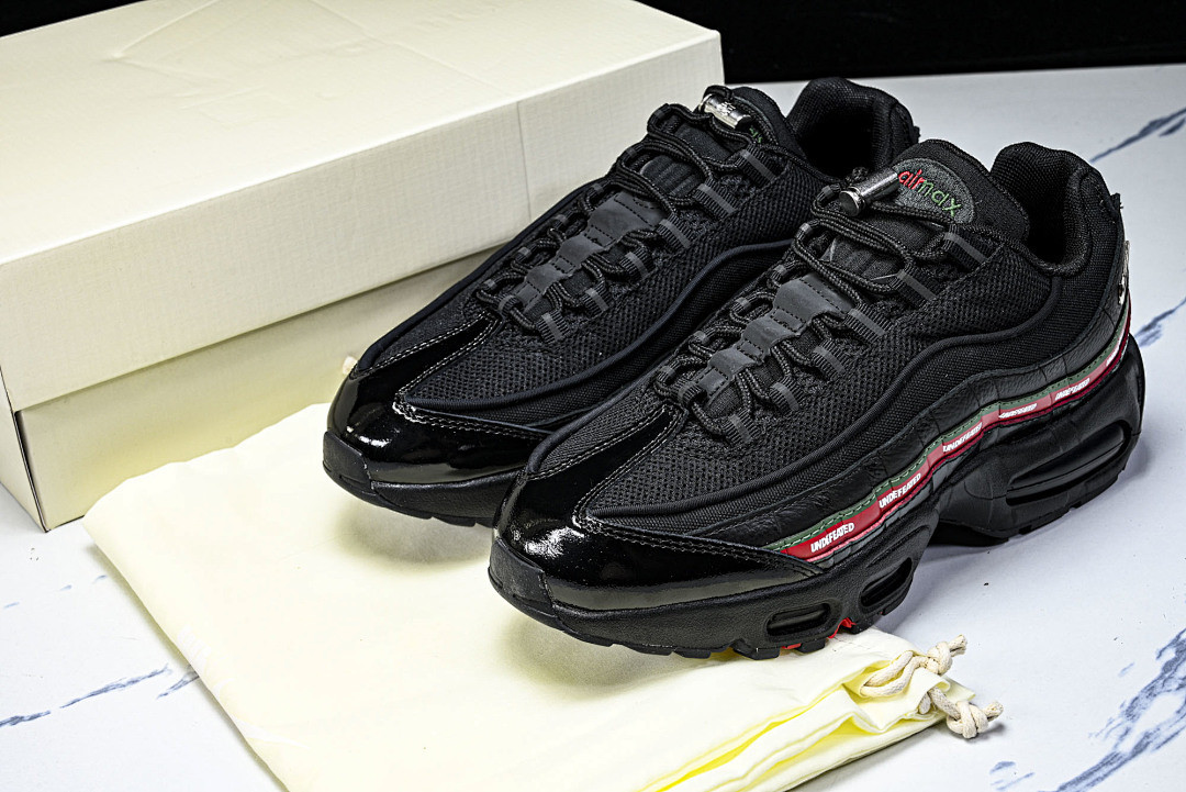 NK Air Max 95 SP Undefeated Black IB4453-001