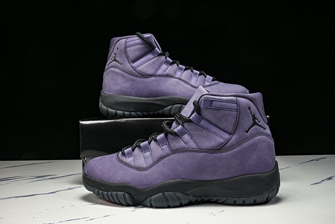 Air Jordan 11 “Las Vegas” IO8961-553