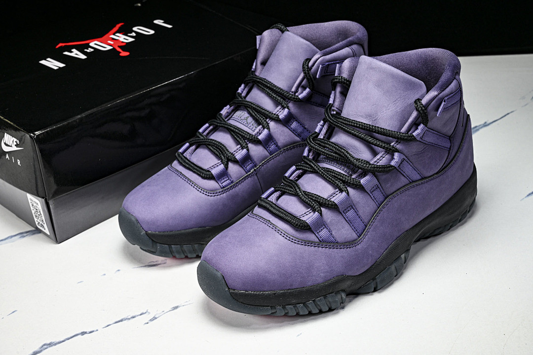 Air Jordan 11 “Las Vegas” IO8961-553