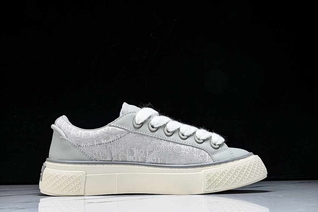 DR B33 Sneaker