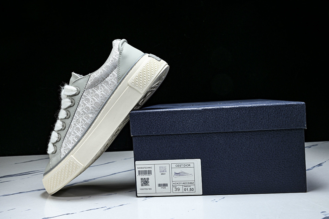 DR B33 Sneaker
