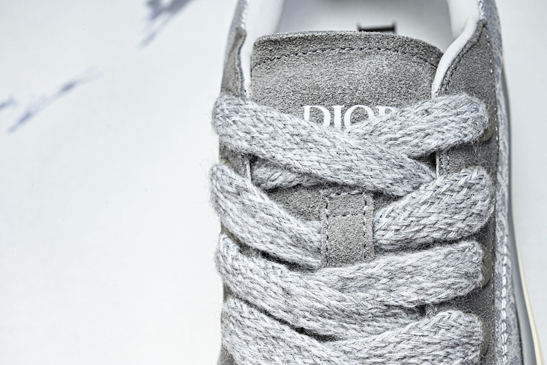 DR B33 Sneaker