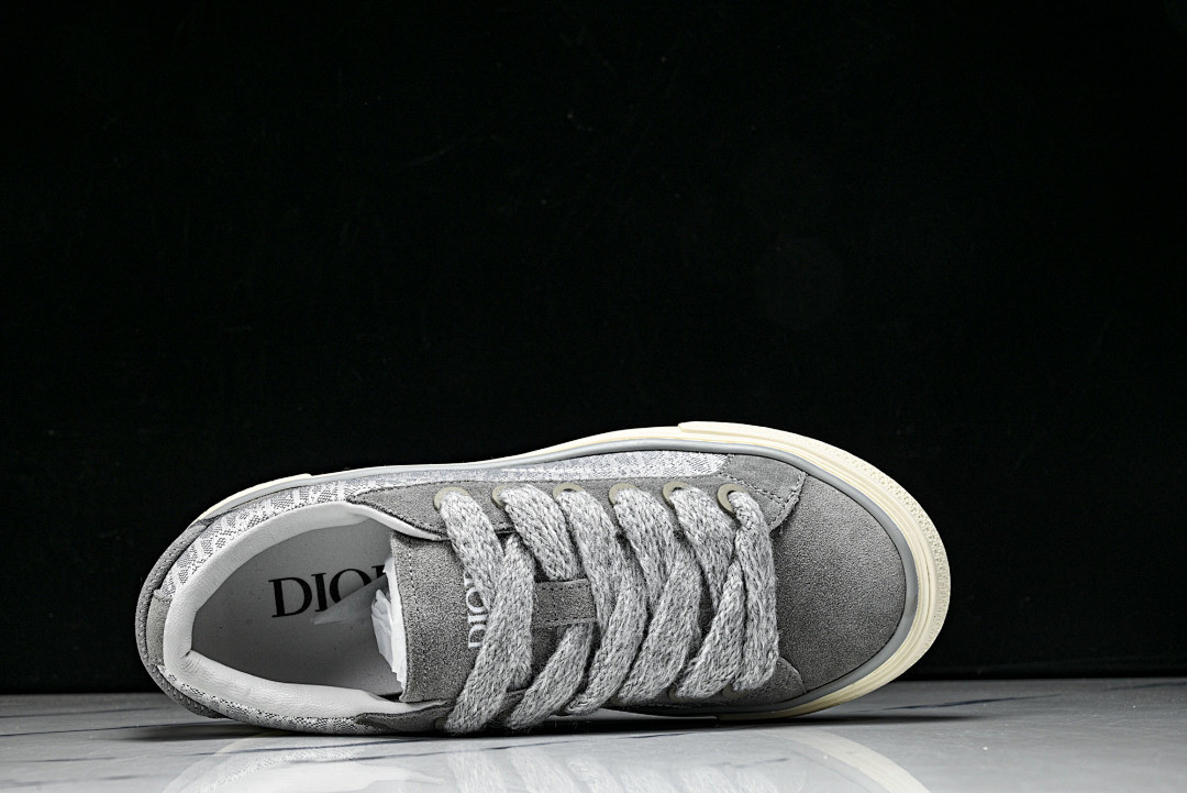 DR B33 Sneaker