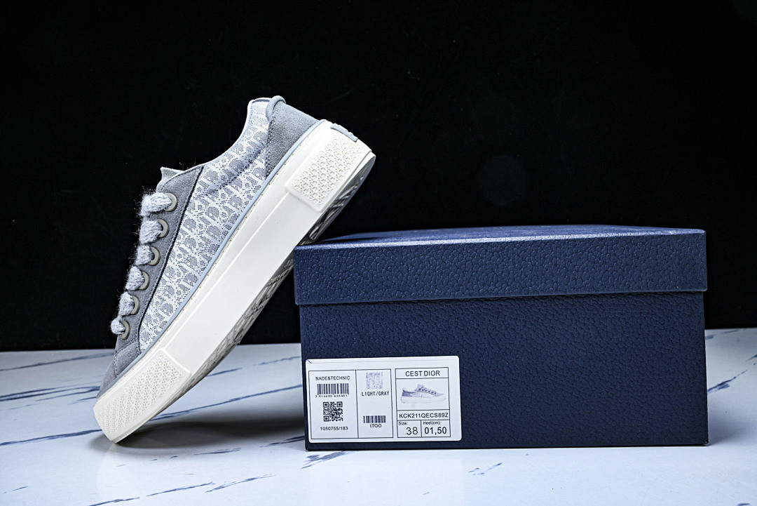 DR B33 Sneaker