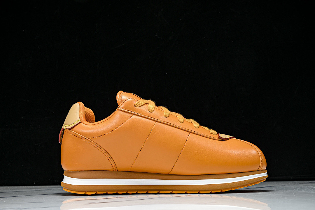 L*V Buttersoft Sneaker