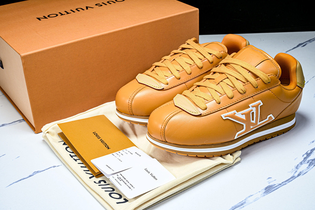 L*V Buttersoft Sneaker