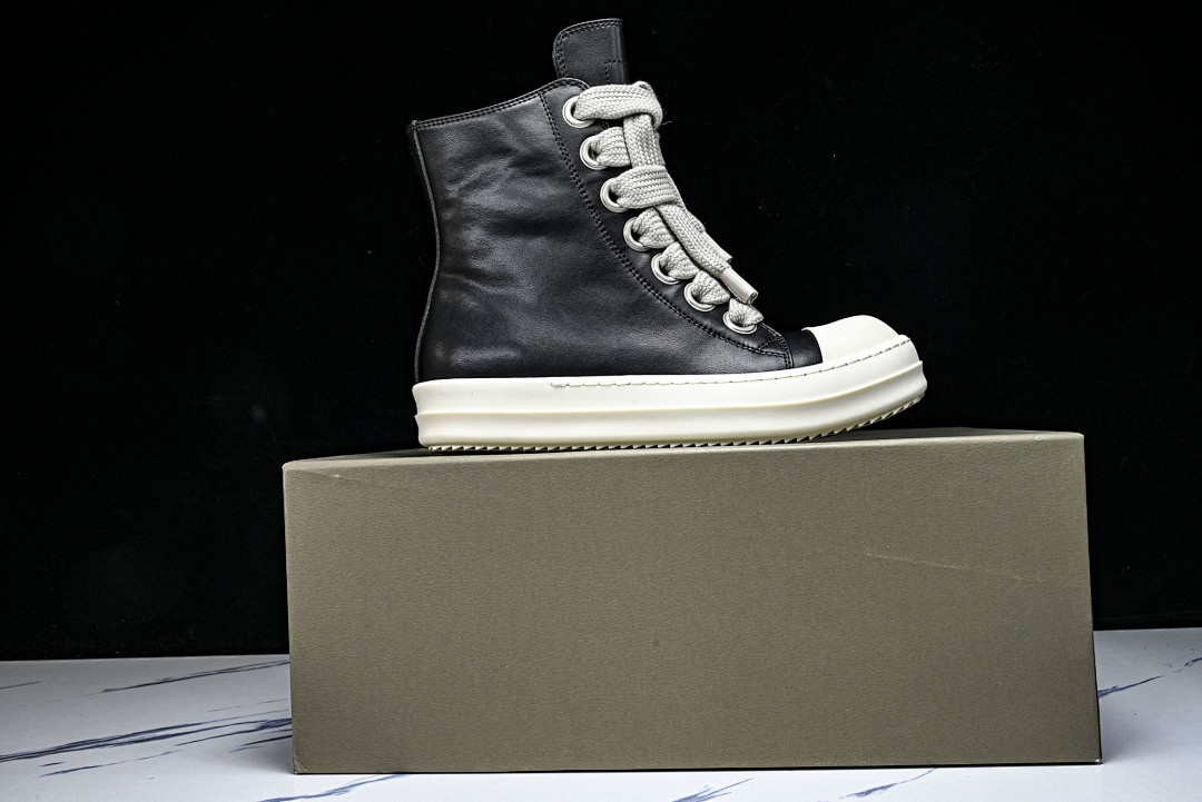RO Sneakers