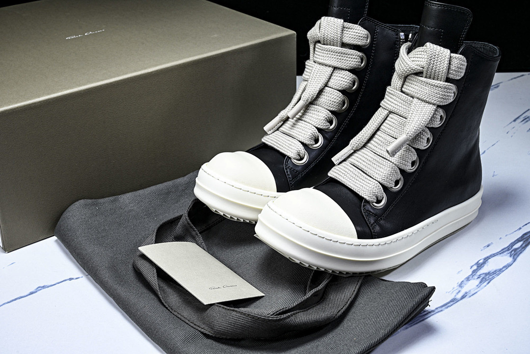 RO Sneakers