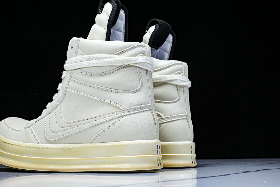 RO Sneakers