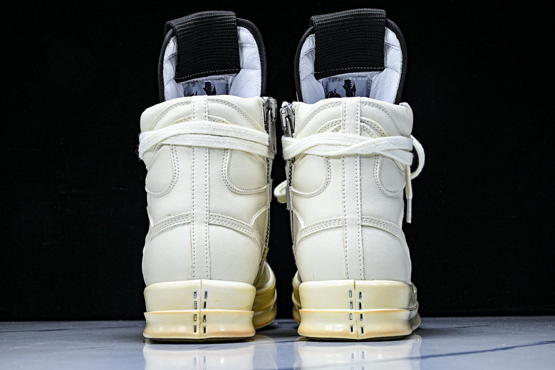 RO Sneakers