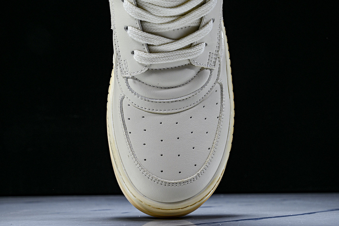 RO Sneakers