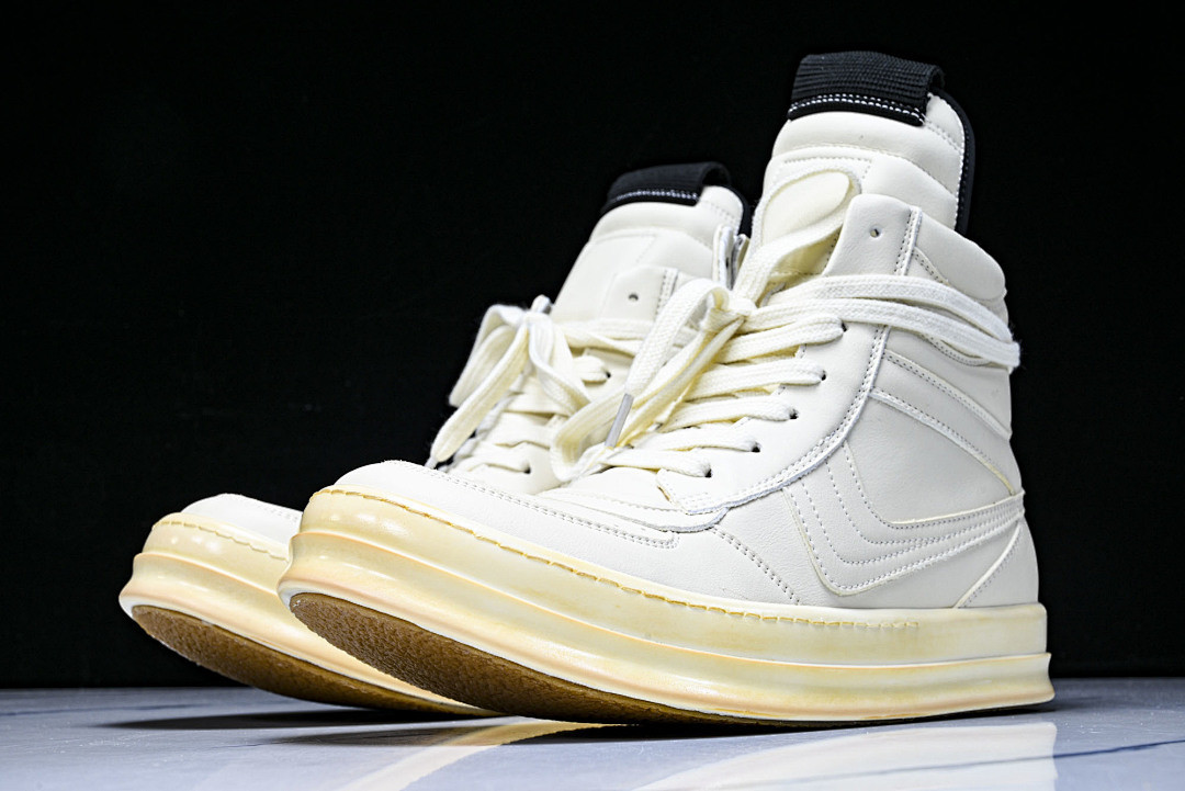 RO Sneakers