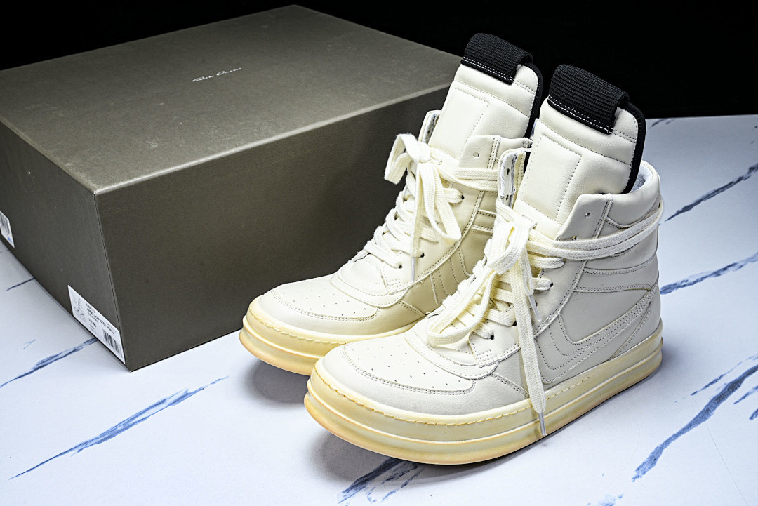 RO Sneakers