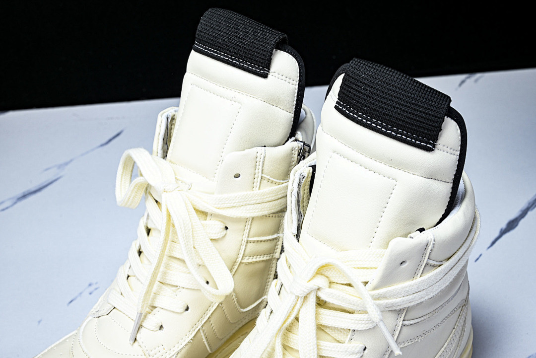 RO Sneakers