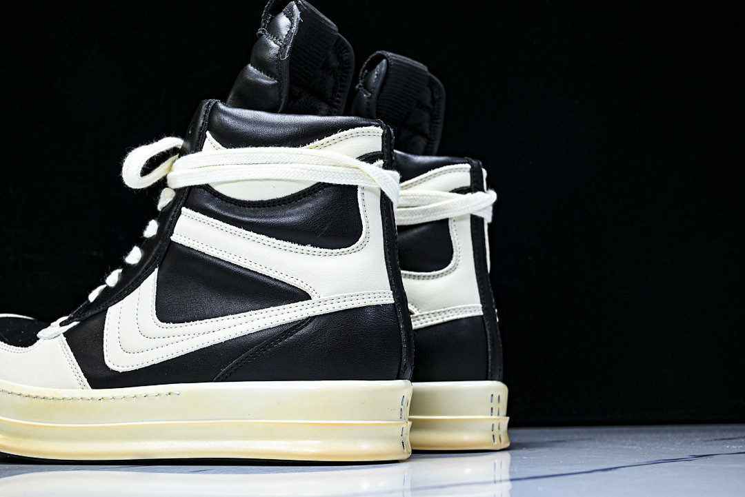 RO Sneakers