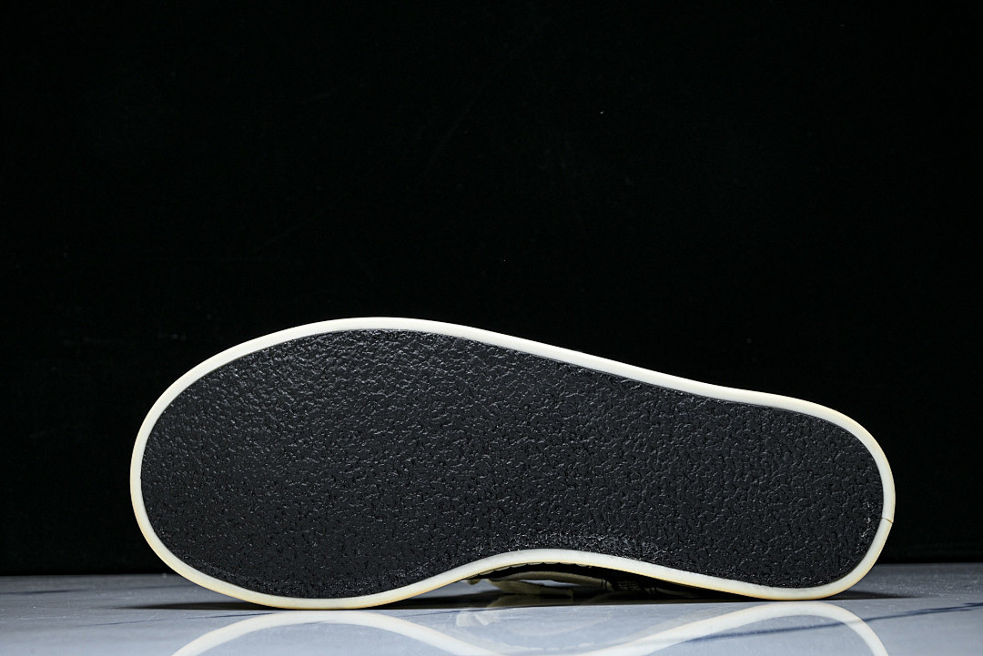 RO Sneakers