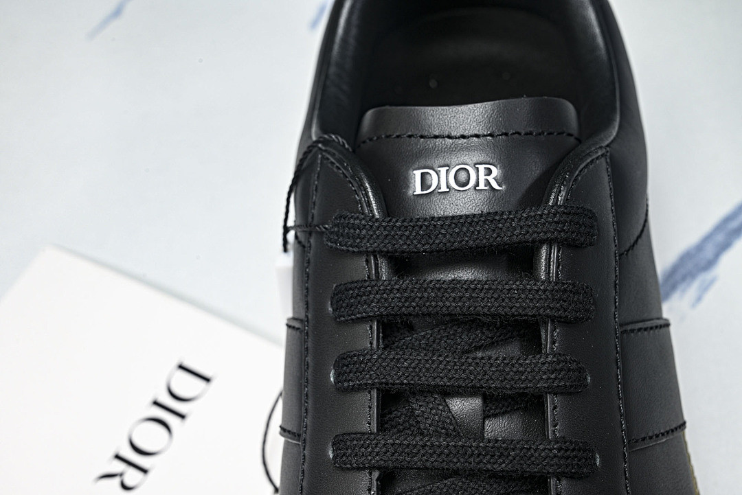 DR B01 Sneaker
