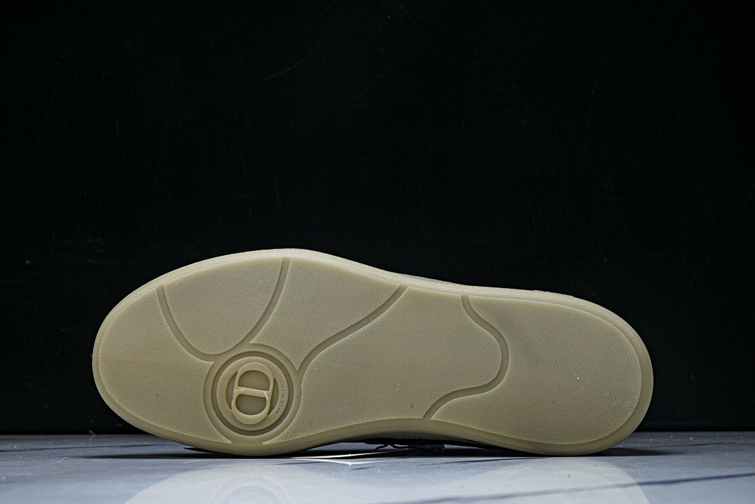DR B01 Sneaker