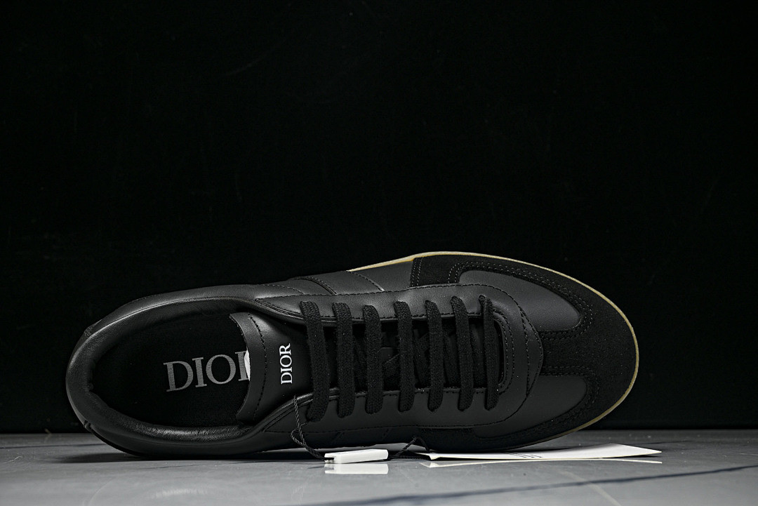 DR B01 Sneaker