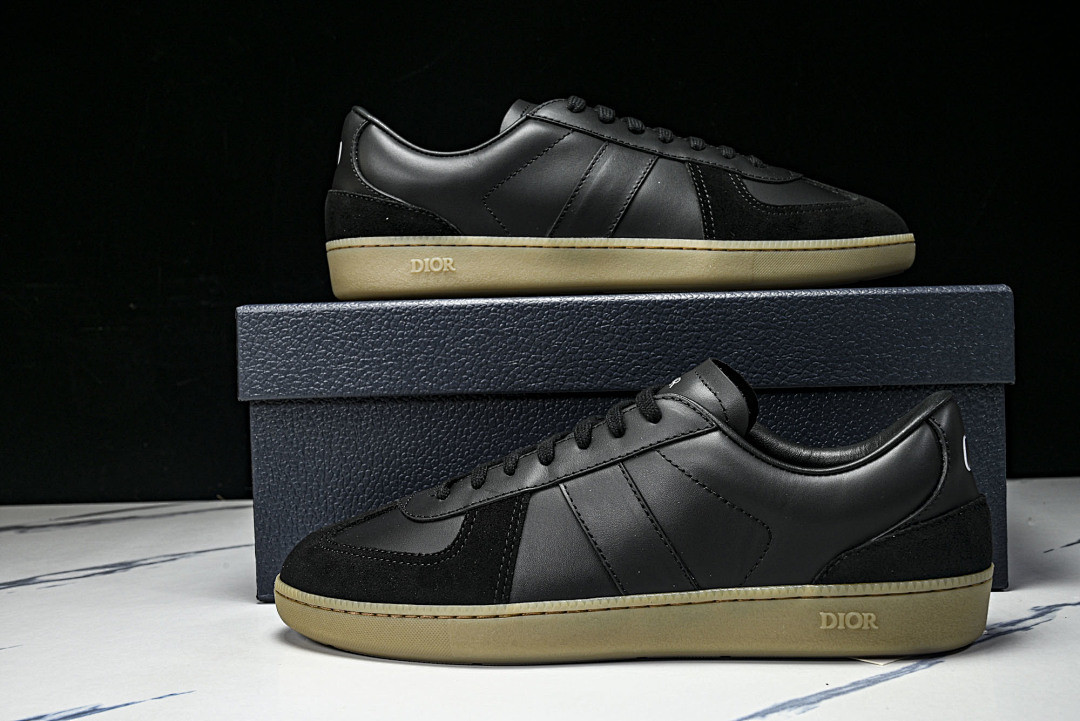DR B01 Sneaker