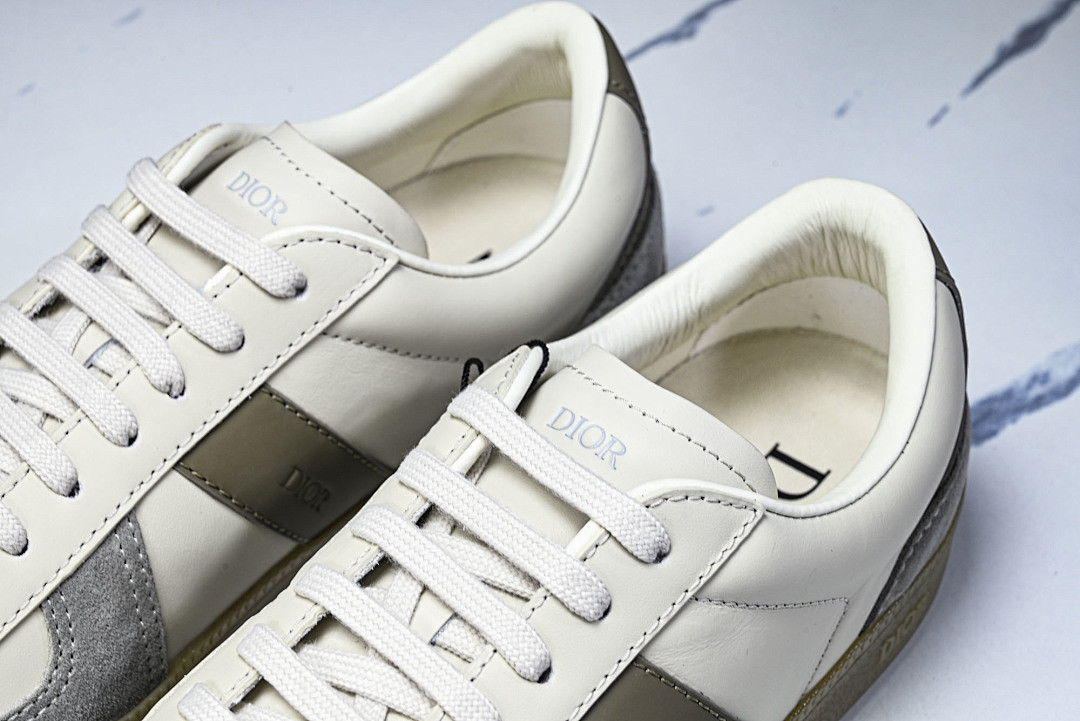 DR B01 Sneaker