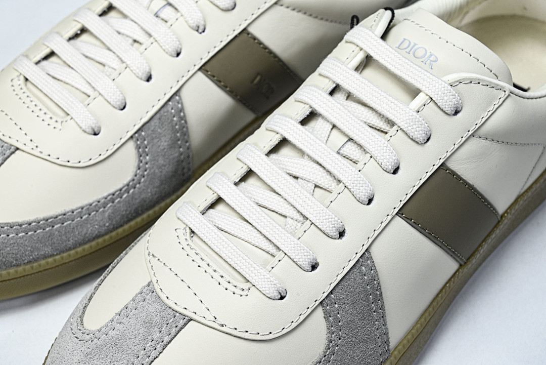DR B01 Sneaker