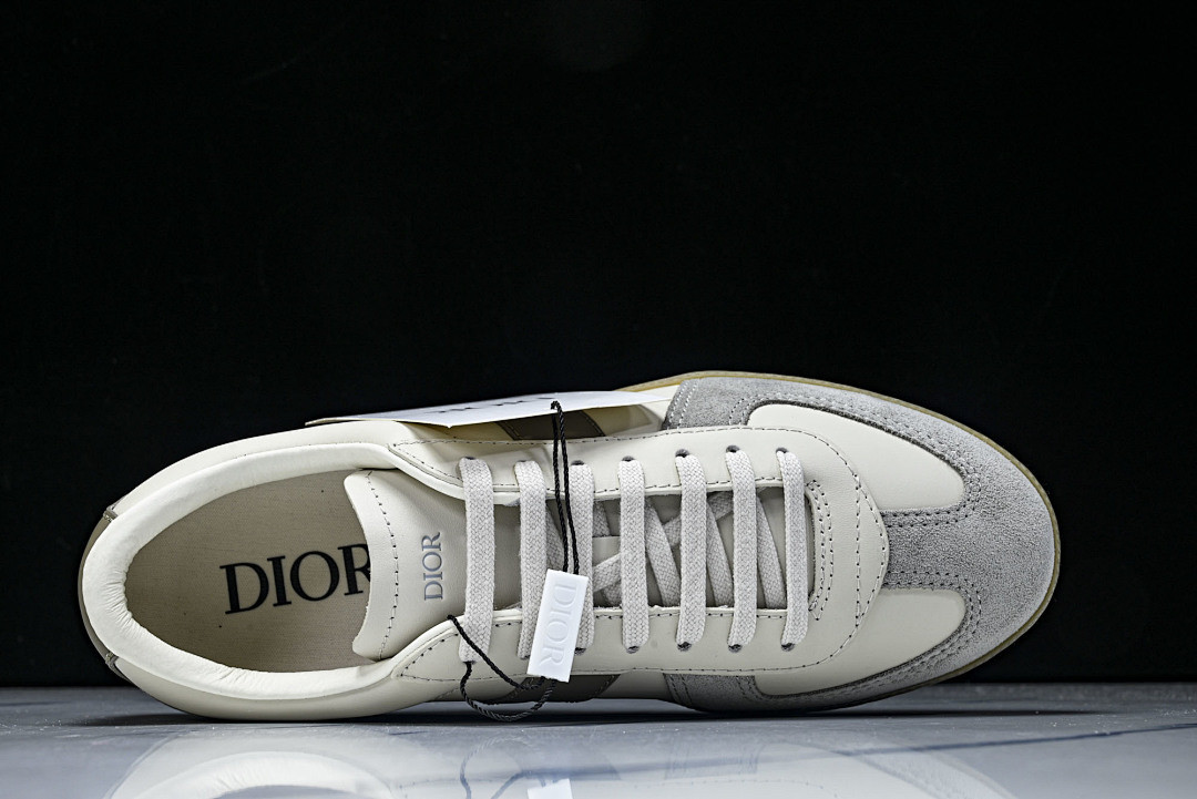 DR B01 Sneaker